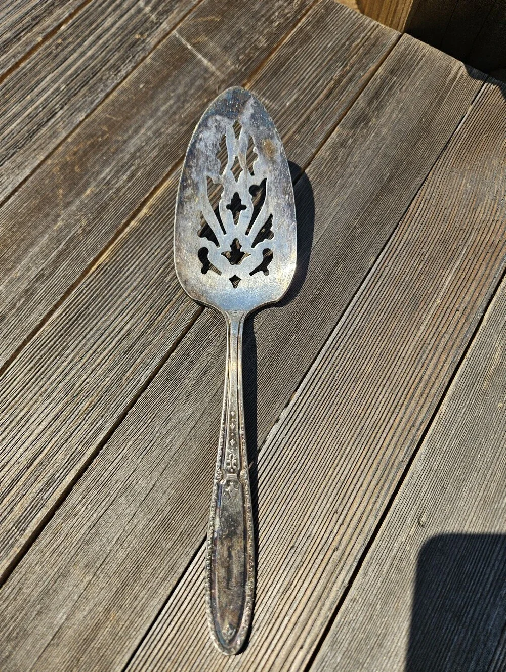 Vintage Isabella Silverplate Slotted Dessert Pastry Cake Pie Server Cutout USA